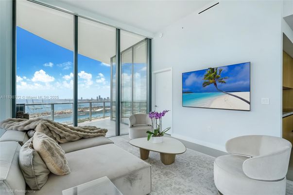 Interior, Living room, Water