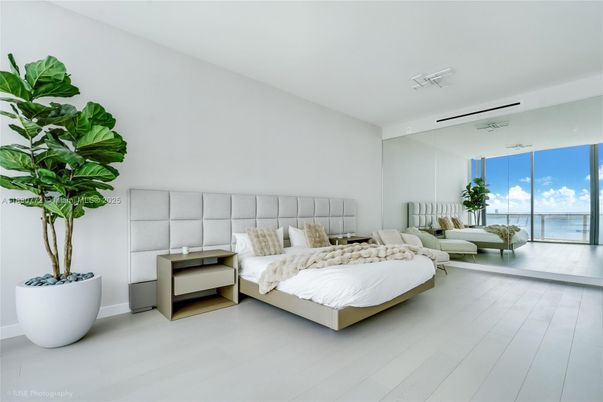 Bedroom, Interior, Water, Wood Texture Flooring