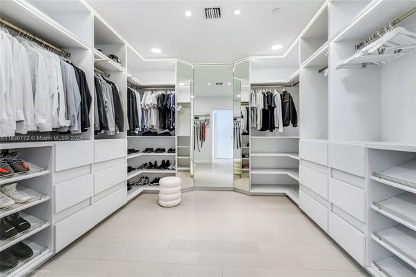 Interior, Recessed Lighting, Walk-in Closets