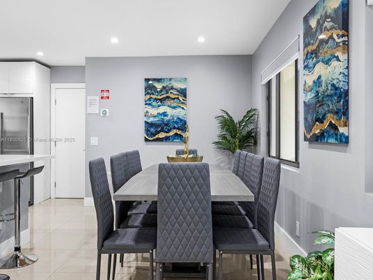 Dining room, Interior, Recessed Lighting
