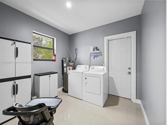 Interior, Recessed Lighting, Washer