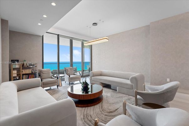 Interior, Living room, Pendant Lights, Recessed Lighting, Water, Wood Texture Flooring