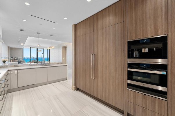 Interior, Kitchen, Pendant Lights, Recessed Lighting, Stainless Steel Appliances, Water