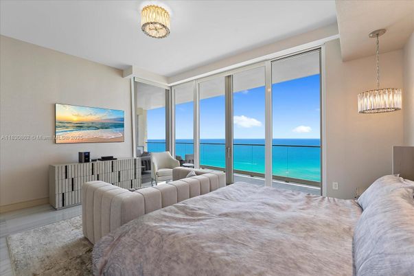 Bedroom, Interior, Pendant Lights, Water