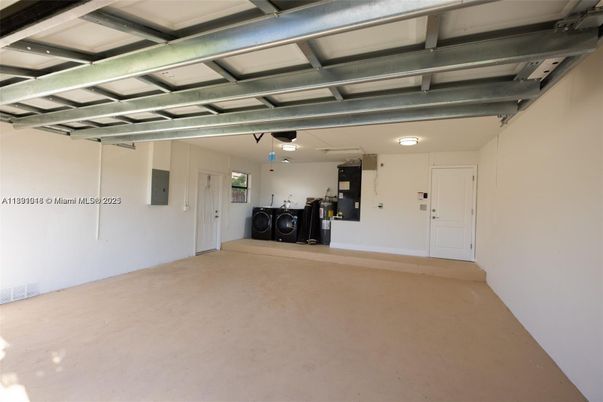 Garage, Interior