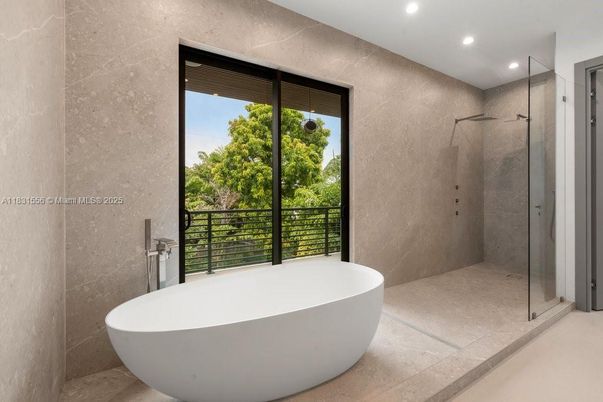 Bathroom, Free Standing Baths, Interior, Recessed Lighting
