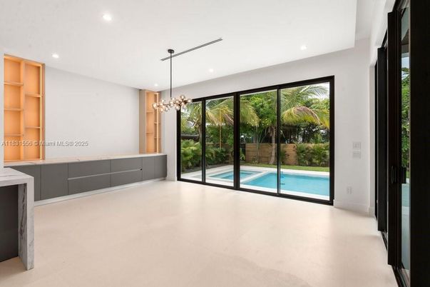 Empty room, Interior, Pendant Lights, Recessed Lighting