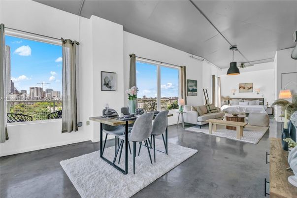 Interior, Living room, Pendant Lights