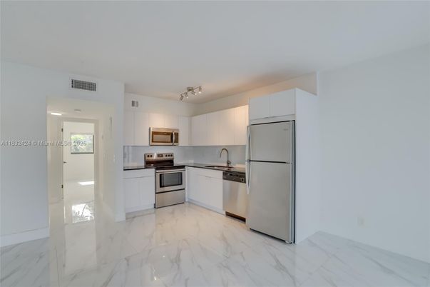 Interior, Kitchen, Marble, Stainless Steel Appliances