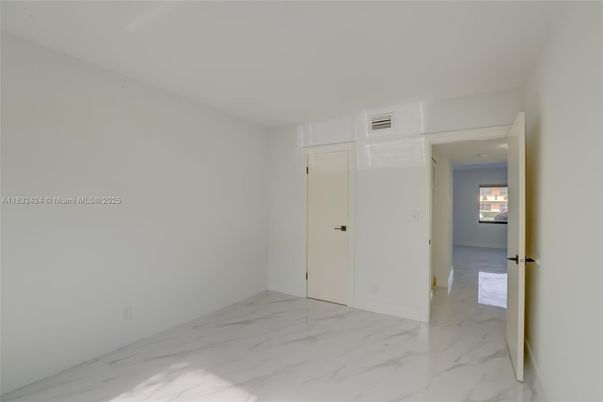 Empty room, Interior, Marble