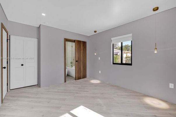 Empty room, Interior, Pendant Lights, Recessed Lighting, Wood Texture Flooring