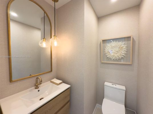 Bathroom, Interior, Pendant Lights, Recessed Lighting
