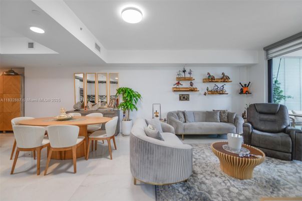 Dining room, Interior, Living room, Recessed Lighting