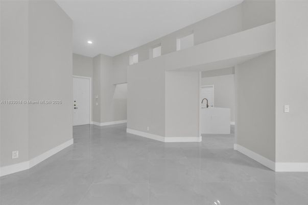 Empty room, Interior, Recessed Lighting