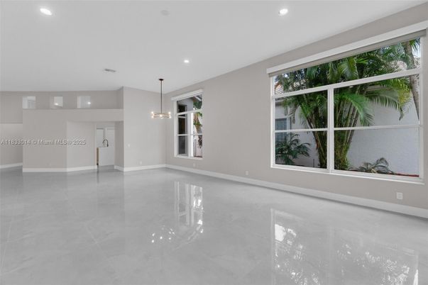 Empty room, Interior, Pendant Lights, Recessed Lighting