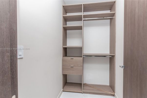 Interior, Walk-in Closets