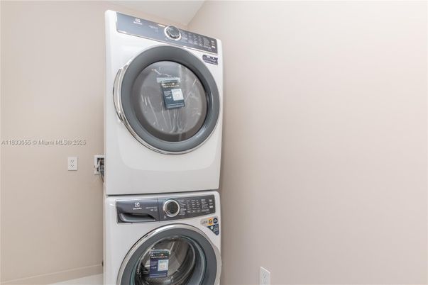 Interior, Utility Closets, Washer