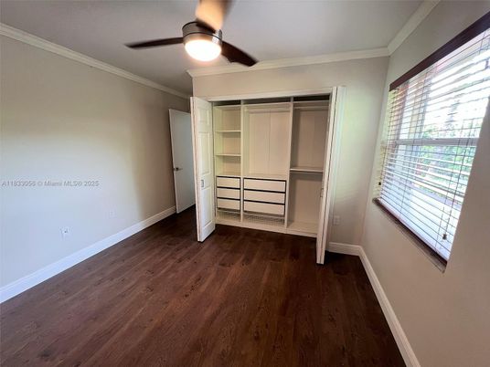 Empty room, Interior, Walk-in Closets, Wood Texture Flooring
