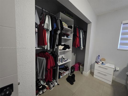 Interior, Walk-in Closets