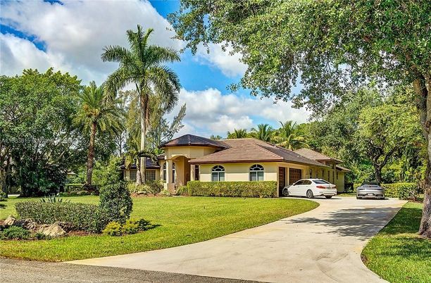 Backyard, Exterior, Facade, Mediterranean