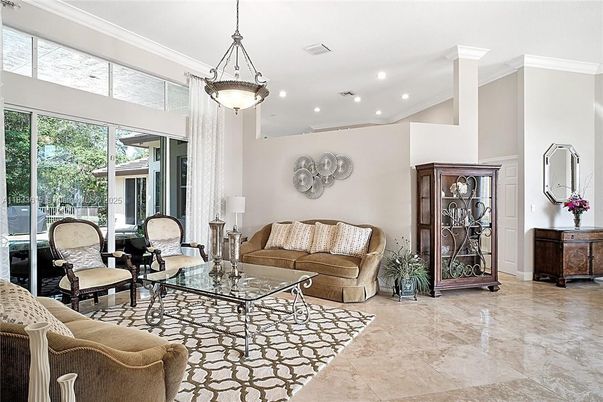 Interior, Living room, Pendant Lights, Recessed Lighting