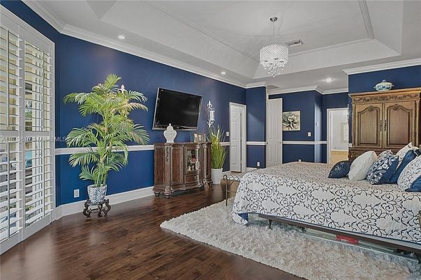 Bedroom, Interior, Pendant Lights, Recessed Lighting, Wood Texture Flooring