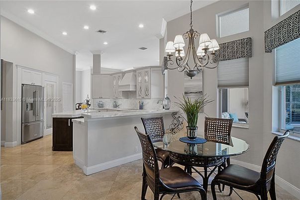 Chandelier, Dining room, Interior, Kitchen, Recessed Lighting