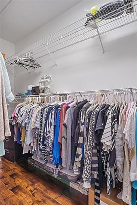 Interior, Walk-in Closets, Wood Texture Flooring