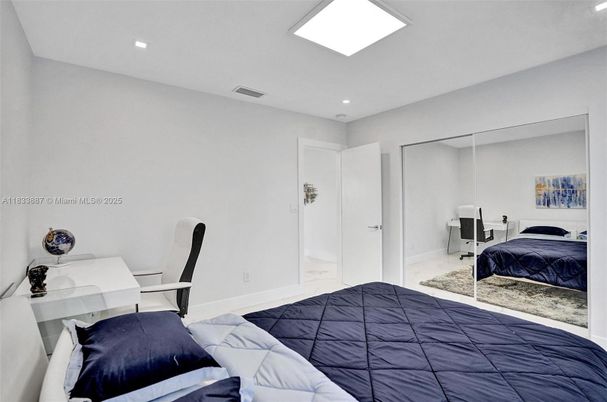 Bedroom, Home Office, Interior, Recessed Lighting