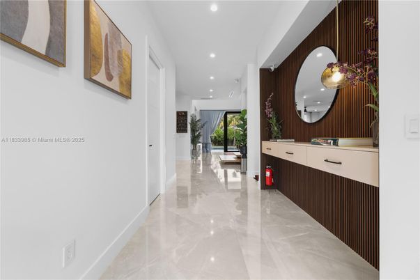 Interior, Pendant Lights, Recessed Lighting