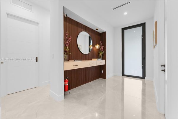 Interior, Recessed Lighting