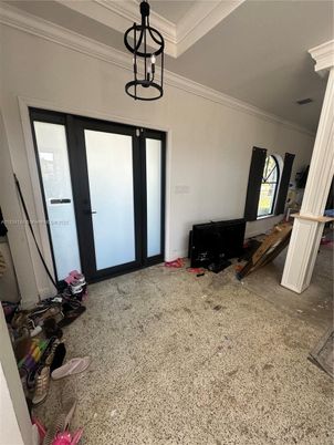 Empty room, Interior, Pendant Lights