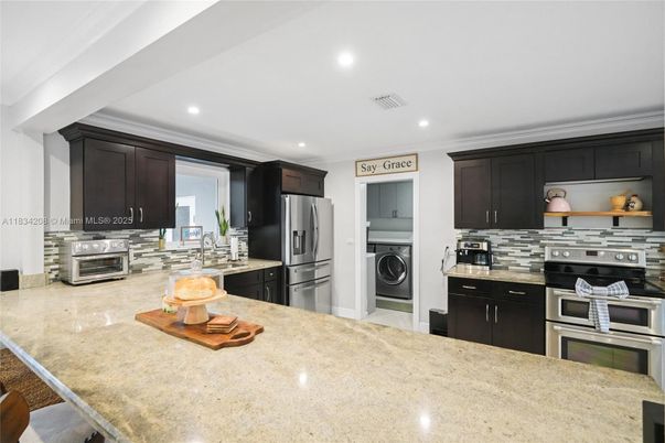 Interior, Kitchen, Recessed Lighting, Stainless Steel Appliances, Washer