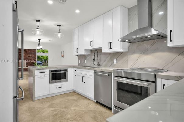 Interior, Kitchen, Pendant Lights, Recessed Lighting, Stainless Steel Appliances
