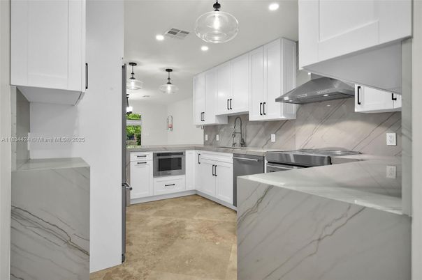 Interior, Kitchen, Pendant Lights, Recessed Lighting, Stainless Steel Appliances
