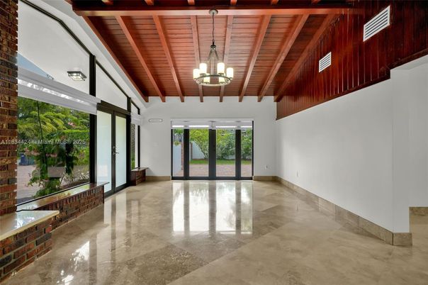 Chandelier, Empty room, Interior, Pendant Lights, Wooden Beams, Wooden Ceilings
