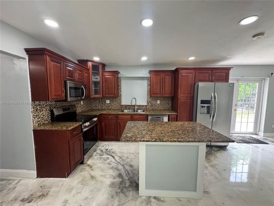 Interior, Kitchen, Marble, Recessed Lighting
