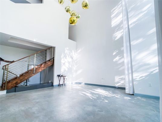 Interior, Living room, Pendant Lights, Recessed Lighting