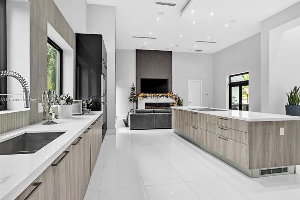Fireplace, Interior, Living room, Recessed Lighting