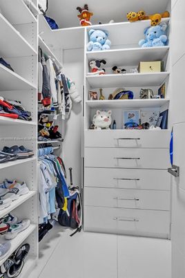 Interior, Walk-in Closets