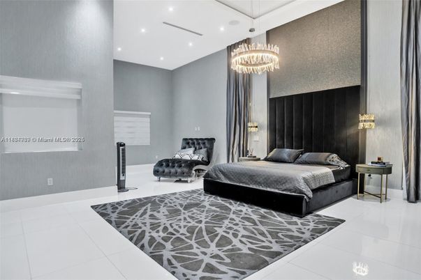 Bedroom, Chandelier, Interior, Recessed Lighting