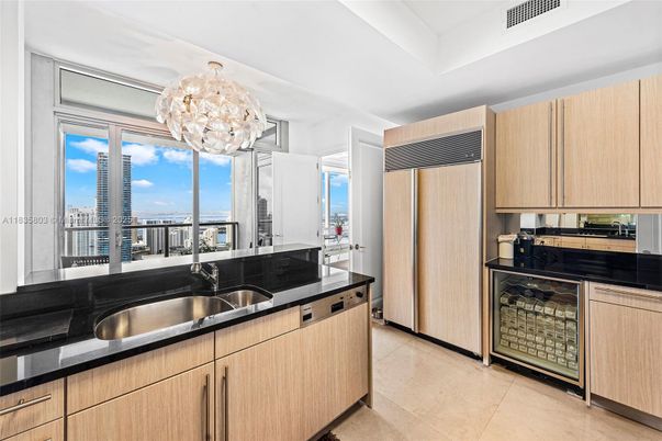 Chandelier, Interior, Kitchen, Pendant Lights, Water