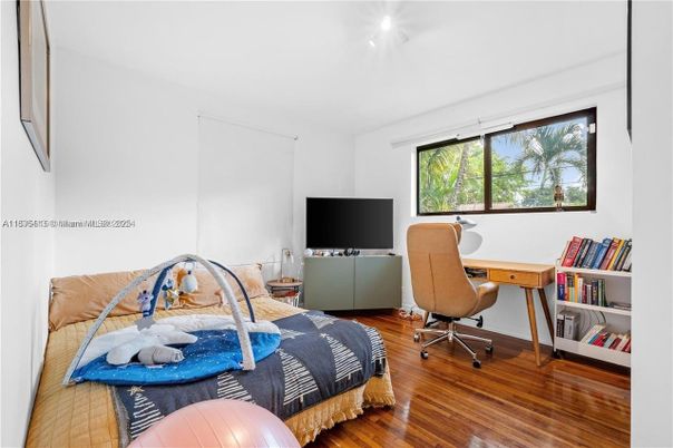 Bedroom, Home Office, Interior, Wood Texture Flooring