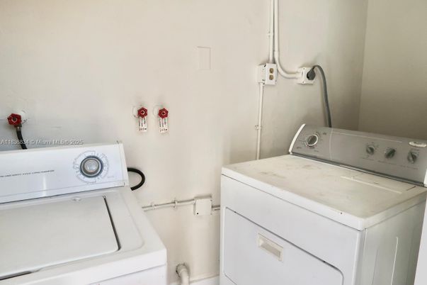 Interior, Utility Closets, Washer