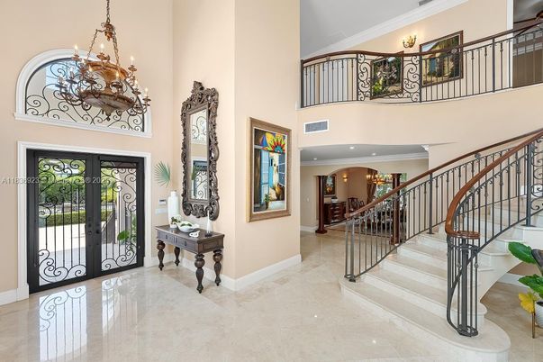 Chandelier, Interior, Recessed Lighting