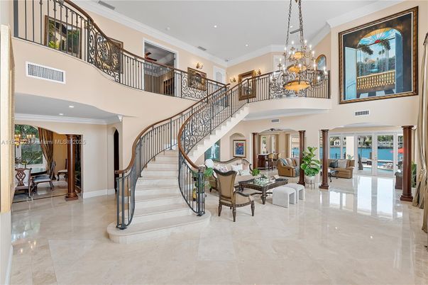 Chandelier, Dining room, Interior, Living room, Recessed Lighting, Water