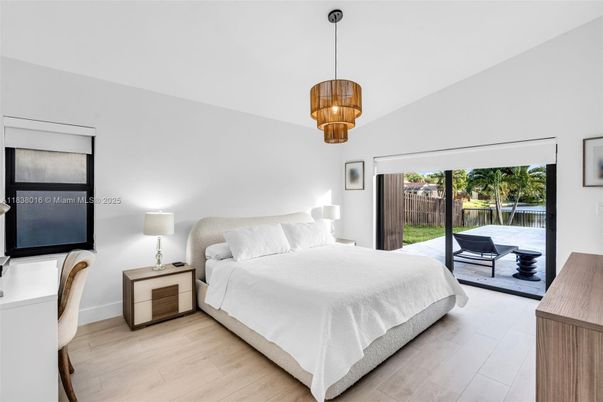 Bedroom, Chandelier, Interior, Pendant Lights, Wood Texture Flooring