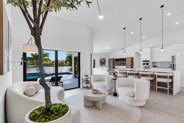 Dining room, Interior, Kitchen, Living room, Pendant Lights, Recessed Lighting, Stainless Steel Appliances, Wood Texture Flooring