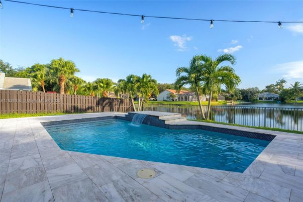 Exterior, Pool, Water