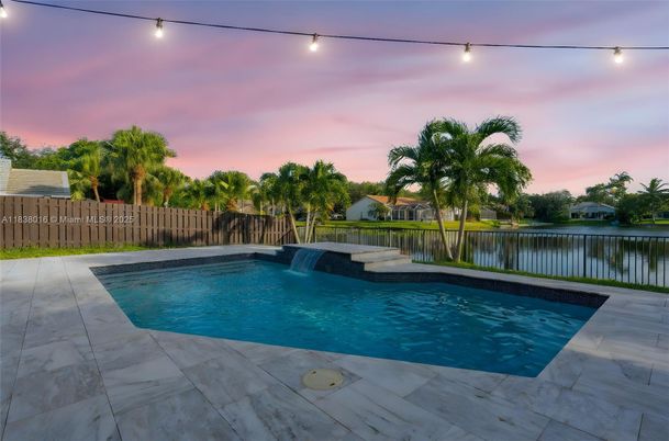Exterior, Pool, Water